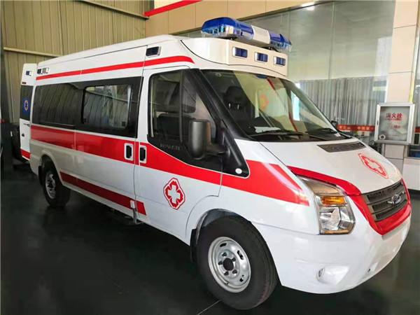 平顺县福特V362救护车